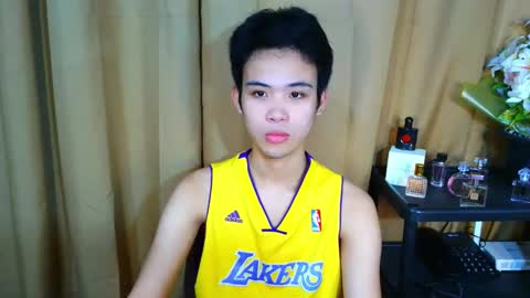 urasiancumboix2 online show from November 17, 11:52 pm