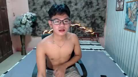 urdreamboy_doms online show from July 12, 6:59 am