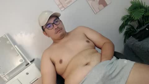 ure_fattytoy143 online show from February 18, 11:08 am