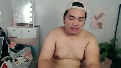 ure_fattytoy143 online show from March 9, 5:23 am