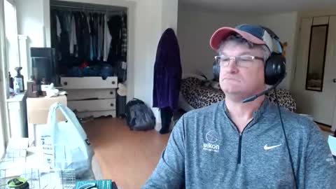 Snapshot of urfavteach50 chatting on December 16, 5:11 pm Gregor online show from December 16, 5:11 pm