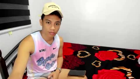 urfucker_vinz online show from March 21, 1:26 pm