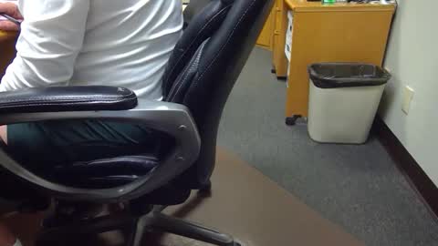 useemie online show from March 11, 10:06 pm