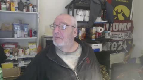 Eric online show from December 31, 2:08 am