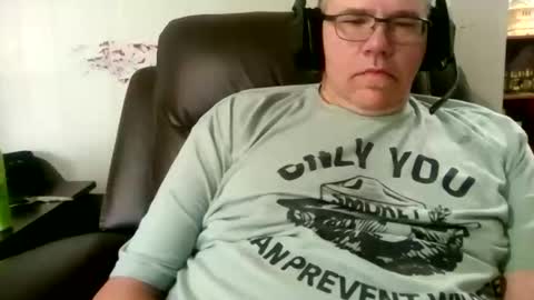 usstarr1 online show from April 1, 4:15 pm