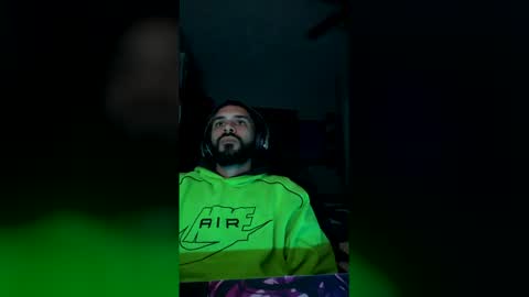 vacdaddypr online show from April 27, 6:32 am