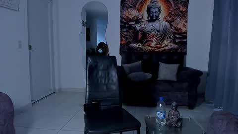    online show from October 28, 8:22 pm