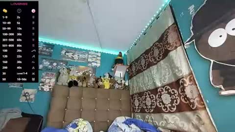 Valesh19 online show from August 4, 3:12 am