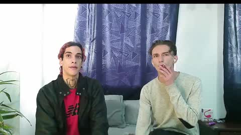 Snapshot of vamp_noah chatting on January 5, 7:28 pm Vamp Noah and Dan online show from January 5, 7:28 pm