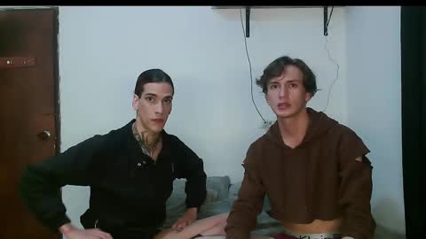 Snapshot of vamp_noah chatting on February 24, 3:12 am Vamp Noah and Dan online show from February 24, 3:12 am