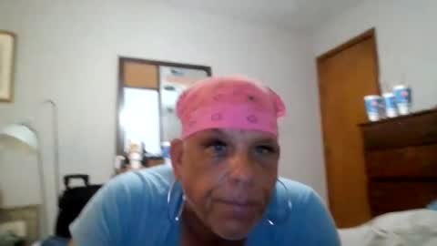 greeneyebandit online show from August 8, 8:32 am
