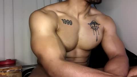 Vegas Love online show from December 2, 10:40 am