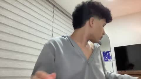 Snapshot of velascosexyboy chatting on January 8, 5:16 am velascosexyboy online show from January 8, 5:16 am