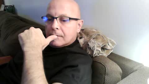 Snapshot of veryharrrrd chatting on January 3, 9:15 am  Marco  online show from January 3, 9:15 am
