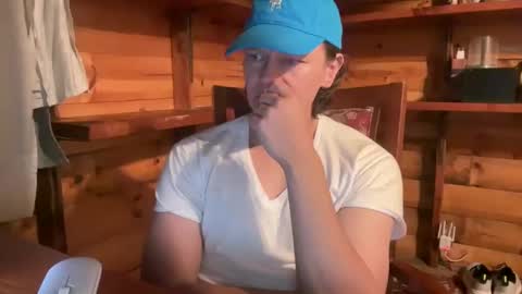 Snapshot of vexelgain chatting on September 29, 2:21 am HendasWerout online show from September 29, 2:21 am