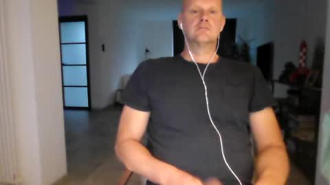 vic1_2072 online show from July 6, 3:47 am