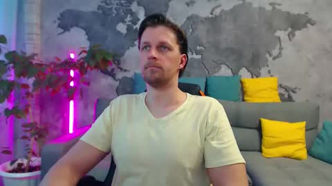 vikingchrisss online show from April 10, 10:44 am