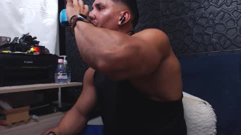 Viktor Herrera online show from September 30, 2:07 am