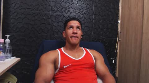 Viktor Herrera online show from November 5, 3:58 pm