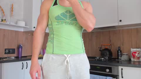 Vincent.  uncut 18cm online show from February 25, 7:31 am