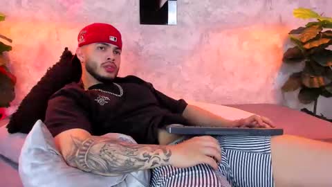 Vincent online show from October 10, 4:06 am