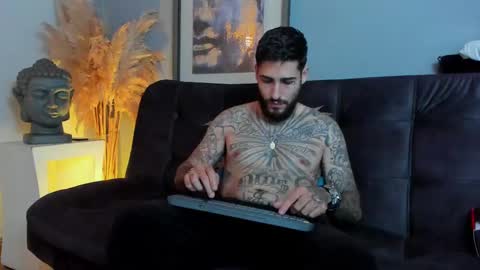 Vincent Sartori online show from November 17, 8:01 pm