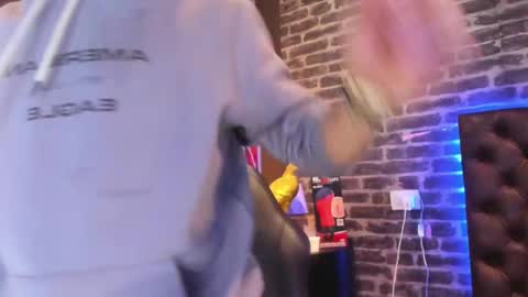 ---Vinzen--- online show from September 19, 4:35 am