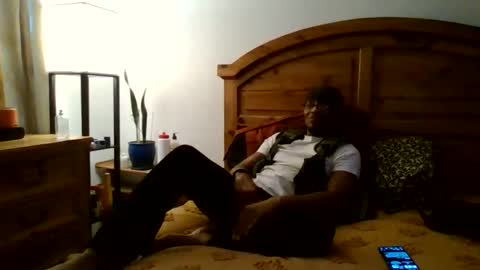 Omoje Ultra Mega online show from April 16, 9:50 pm