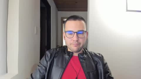 Vito Ferrer online show from February 8, 12:49 am