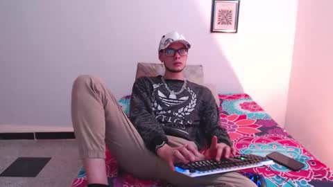 Vlad online show from February 19, 4:31 am