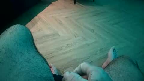 Snapshot of voyeur1391365 chatting on October 19, 3:22 am voyeur1391365 online show from October 19, 3:22 am