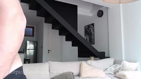 w_witcher online show from February 2, 5:17 am