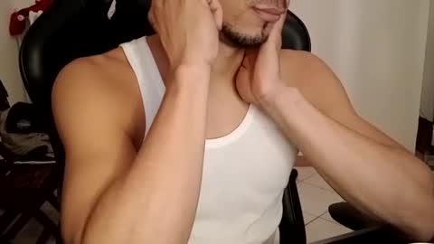 ghhhgh online show from November 25, 4:42 pm