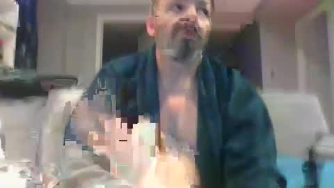 Snapshot of walker033 chatting on October 5, 4:38 am walker033 online show from October 5, 4:38 am