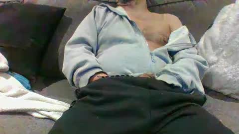 Snapshot of walker033 chatting on February 7, 7:07 am walker033 online show from February 7, 7:07 am