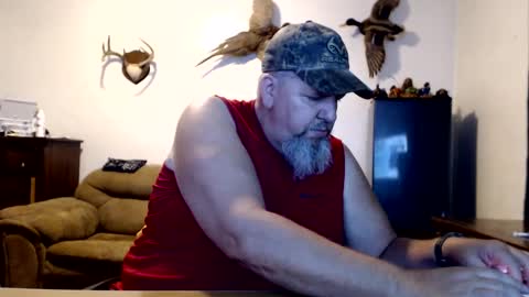 Snapshot of walkingbird chatting on September 20, 8:20 pm walkingbird online show from September 20, 8:20 pm