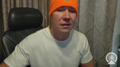 walle6633911 online show from December 10, 2:06 pm