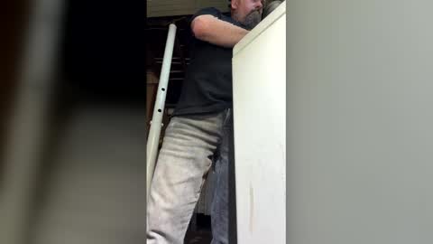 Walter online show from April 3, 8:49 pm