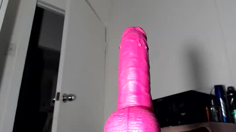 wants online show from January 5, 12:31 pm