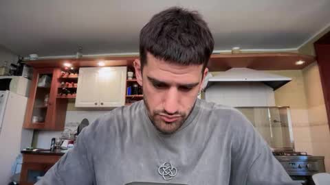 wearetwo online show from March 7, 4:49 pm