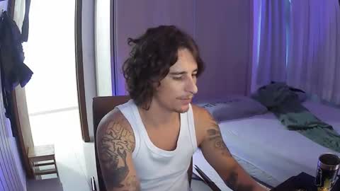 wave_boyy online show from April 5, 9:00 pm