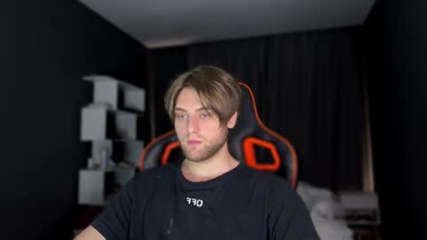 wellidonehere online show from November 2, 10:58 pm