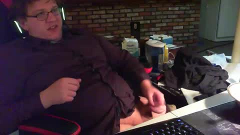 whateverdude555 online show from November 5, 11:51 pm