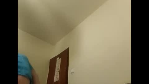 stoffy online show from March 25, 8:24 pm