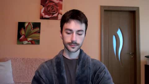 Tom online show from October 2, 2:32 pm