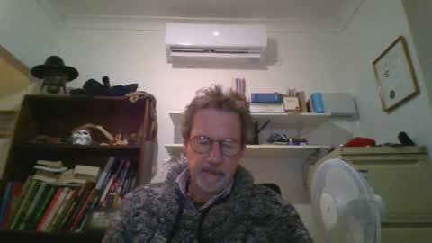 whiteboomer online show from June 12, 10:46 am