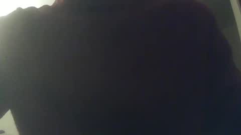 Snapshot of whiteduke81 chatting on December 8, 7:32 pm Whiteduke online show from December 8, 7:32 pm