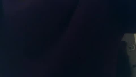 Snapshot of whiteduke81 chatting on December 18, 10:24 pm Whiteduke online show from December 18, 10:24 pm