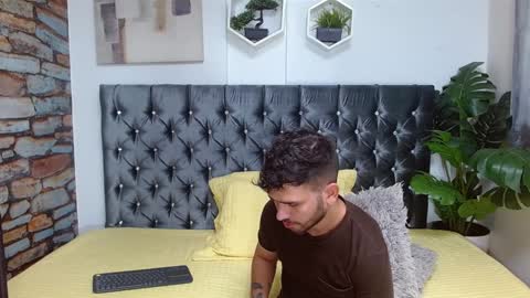 Dylan white online show from February 7, 5:29 pm