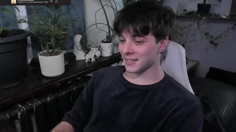 Gus online show from February 13, 8:24 pm